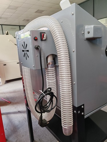 Blast cabinet dust reclaimer - dust,