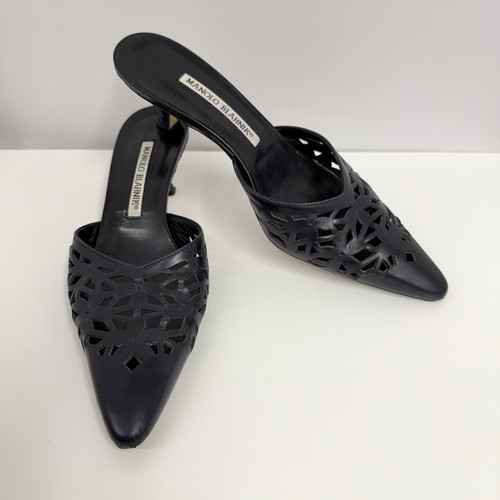 Manolo blahnik leather cut out - blahnik,