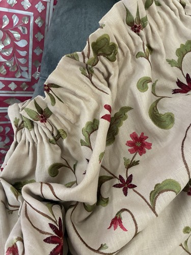 Two pairs available beautiful - pairs,