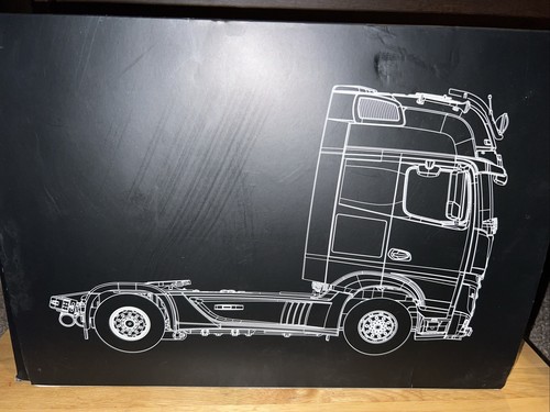 Genuine mercedes benz 18 - genuine, 1:18