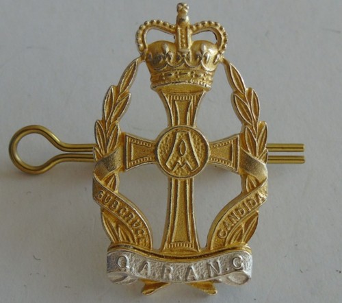 Queen alexandras royal army - queen,