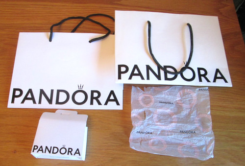 White pandora gift bag - 2,
