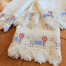 Vintage 90s Country Lane Light