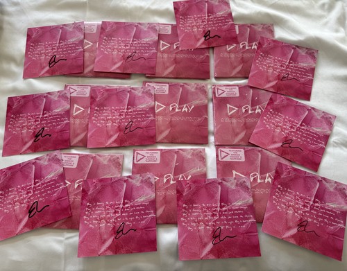 Sheeran signed play - ed,