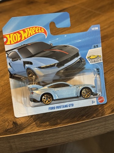 Hot wheels ford mustang - hot,