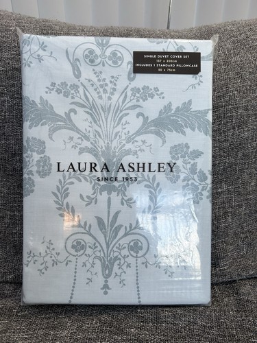 Laura ashley single - laura,