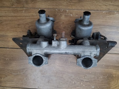 Carbs inlet manifold mini - &,