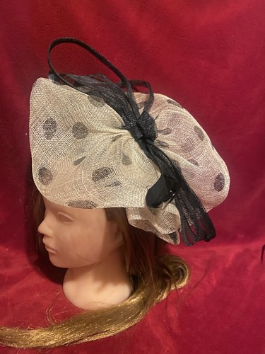 Beige black polka dot - black,