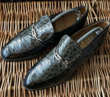 Vintage Knightly Gold Shield