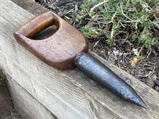 Vintage D Handle Wooden Garden