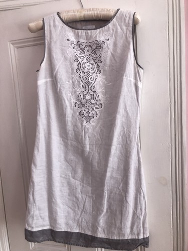 White and grey mini - white,