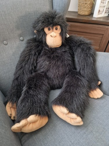 The puppet company - company, chimp