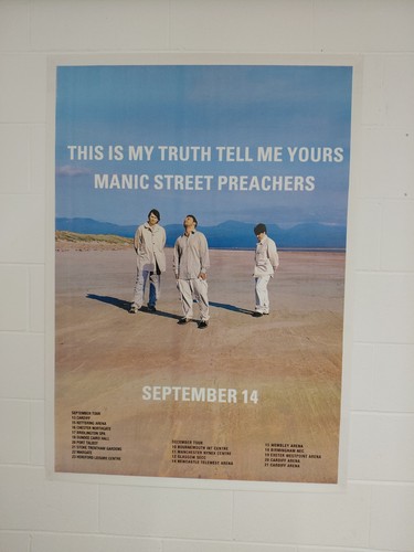 Manic street preachers this - street,