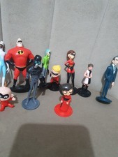 Disney Store The incredibles 2 complete figure set