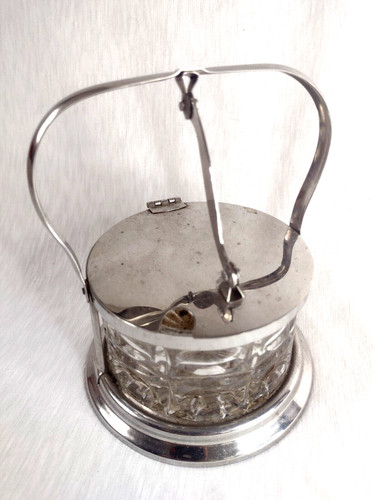 Sugar bowl with swing - swing, lid