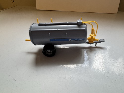 Britains tanker 9560 vacuum - britains,