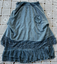 Ladies Pre-Loved Blue Goose Island Hitch Layer Skirt Size 14 36" Elastic Waist