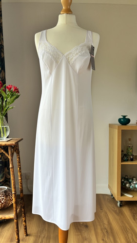 Full slip size 14 - slip, 12-14