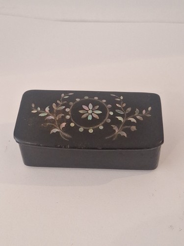 Antique papier mache snuff - antique,
