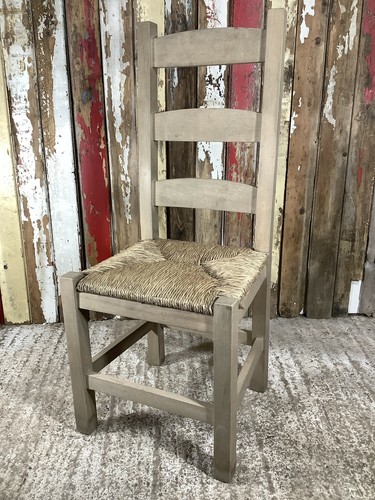 Solid stained beech shaker - solid,