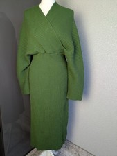 Cider Ribbed Knit Solid V-neck