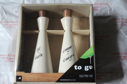 Woodware oil and vinegar - ,