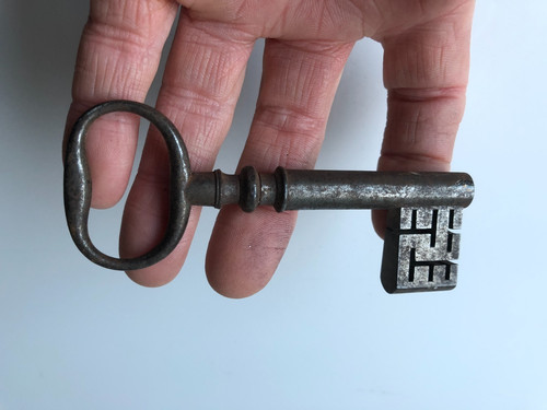 Large sized georgian steel - georgian,