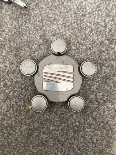 Seat wheel cap badge - cap, car