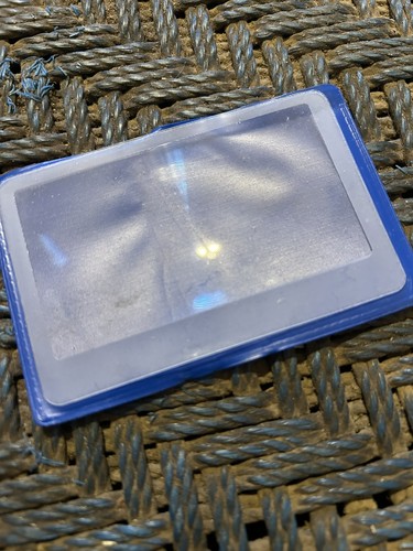 Credit card size magnifier - card,