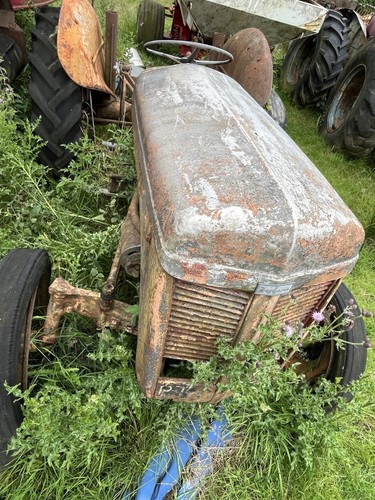 Ferguson tractor - ferguson, p3