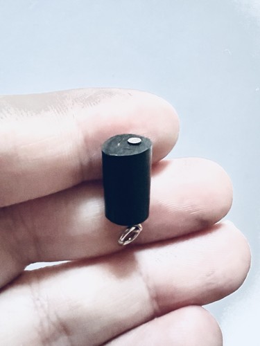 Vintage black coral pendant - black,