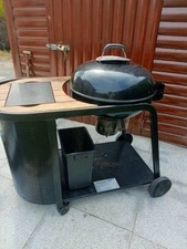 Charcoal Barbecue Used 5 Times With 3 Bags Of Charcoal 