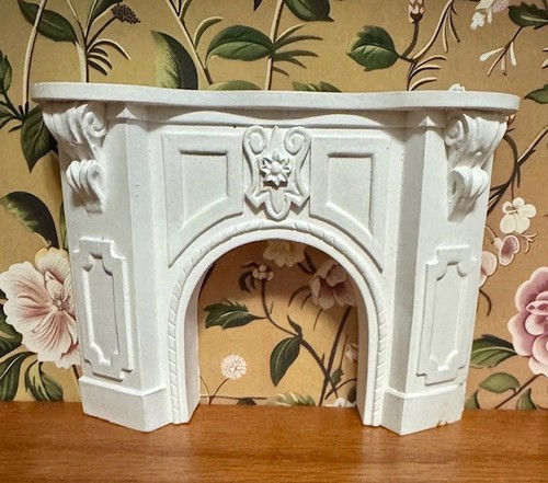 Dollhouse miniature vintage - miniature,