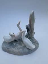 Vintage NAO LLADRO Daisa  Porcelain White Ducks Figurine - Excellent
