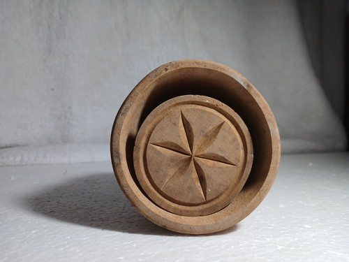 Antique wooden butter pat - pat, mold
