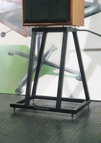 Speaker stands high - -, end
