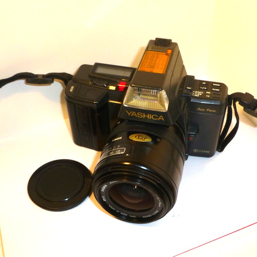 Yashica 230 35mm - 230-af, slr