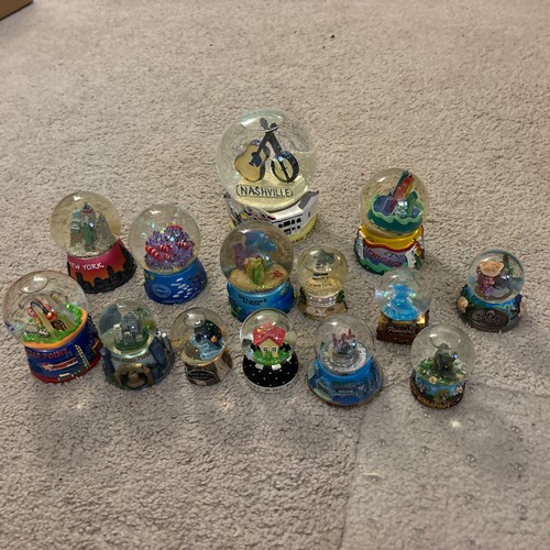 Lot tourist souvenir - of, 14