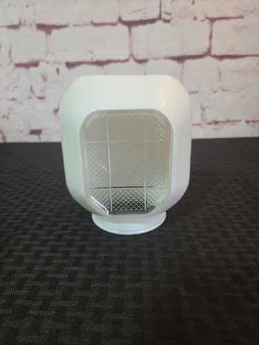 Vintage milk glass art - milk, deco