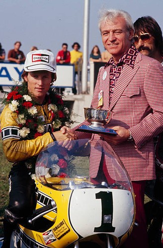 Kenny roberts gets - kenny, a