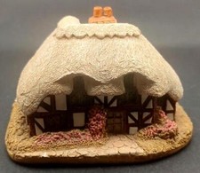 Rare & Vintage Lilliput Lane "April Cottage" – Handmade in Cumbria
