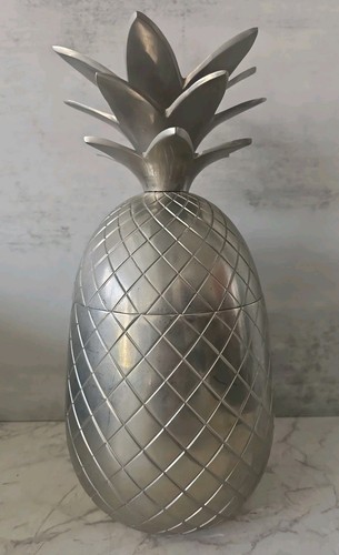 Vintage tommy bahama - bahama, metal