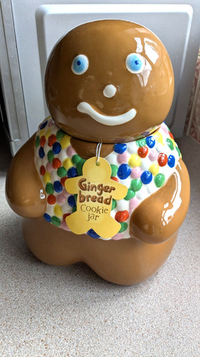 New ceramic gingerbread - new,