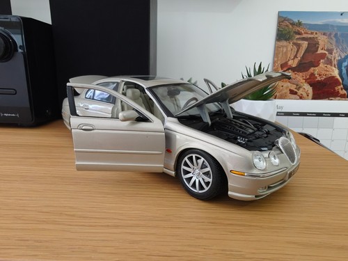 Maisto jaguar type 1999 - s-type,
