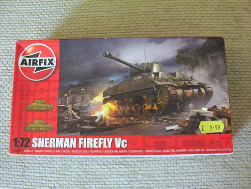 Airfix scale sherman - airfix, 1/72