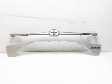 TOYOTA AVENSIS TAILGATE BOOT LID TRIM IN SILVER / 1F7 7681105110 MK3 T270 2017