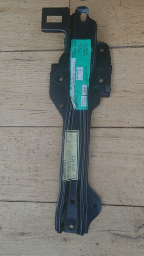 Nissan primera p10 bonnet - nissan,