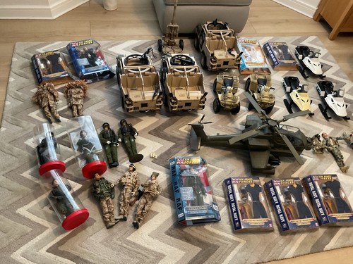 Armed forces large - hm,