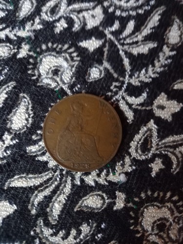 1928 king george one penny - v,