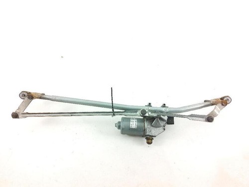 141409360 front windscreen
